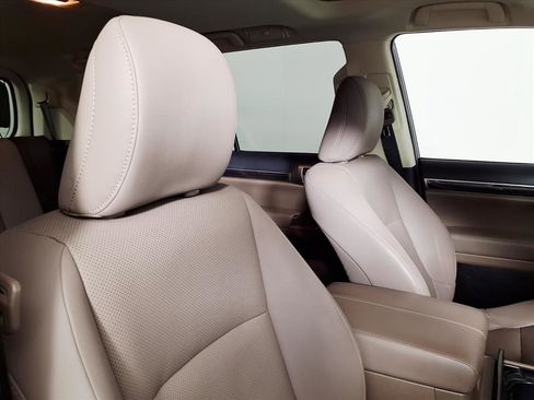 Used 2020 Lexus GX 460 Premium image 11