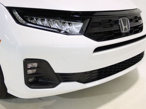 Used 2025 Honda Odyssey Touring image 29