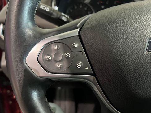 Used 2023 Chevrolet Traverse RS AWD/4WD image 40