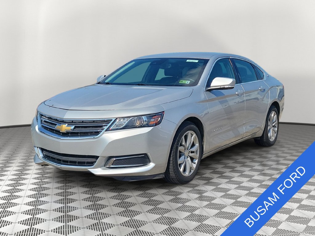 Used 2017 Chevrolet Impala LT w/ Convenience Package FWD image 2