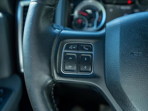 Used 2019 RAM 1500 Warlock AWD/4WD image 12