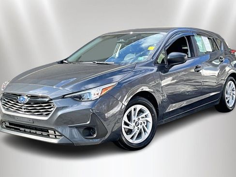 Certified 2025 Subaru Impreza 2.0i image 3