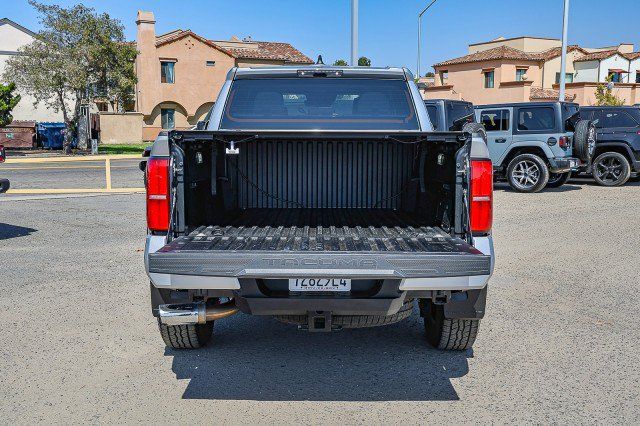 Used 2025 Toyota Tacoma TRD Off-Road AWD/4WD image 6