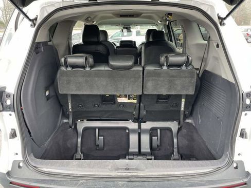 Used 2022 Toyota Sienna LE image 9