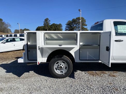 New 2025 Chevrolet Silverado 2500 W/T AWD/4WD image 10