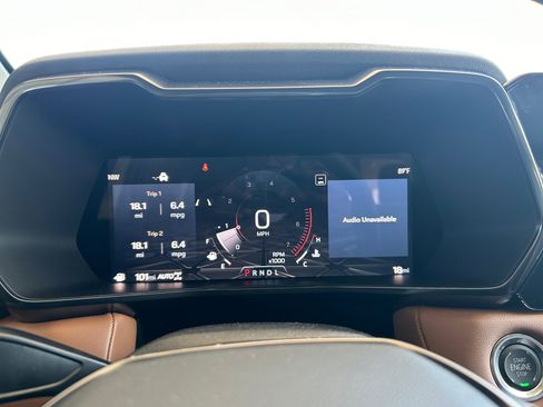 New 2025 GMC Canyon AT4 w/ Nightfall Edition image 19