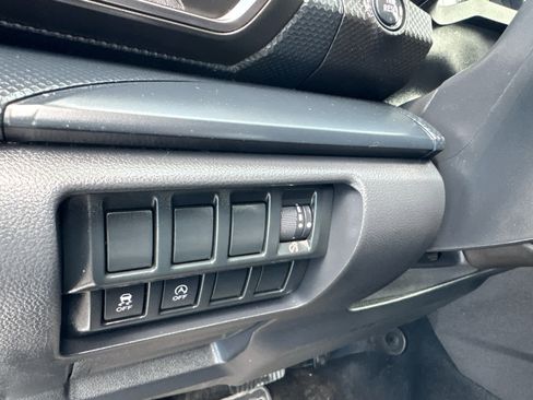 Used 2019 Subaru Forester w/ Alloy Wheel Package AWD/4WD image 18