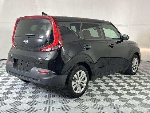 Used 2020 Kia Soul LX image 8