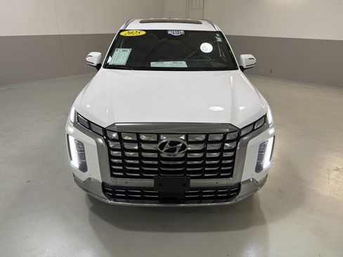 Used 2025 Hyundai Palisade Calligraphy AWD/4WD image 3