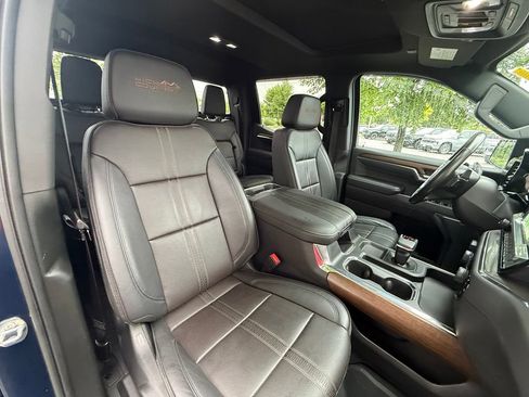 Used 2023 Chevrolet Silverado 1500 High Country w/ High Country Premium Package AWD/4WD image 30
