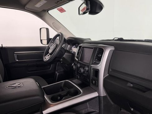 Certified 2023 RAM 1500 Classic SLT w/ Trailer & Traction Group image 31