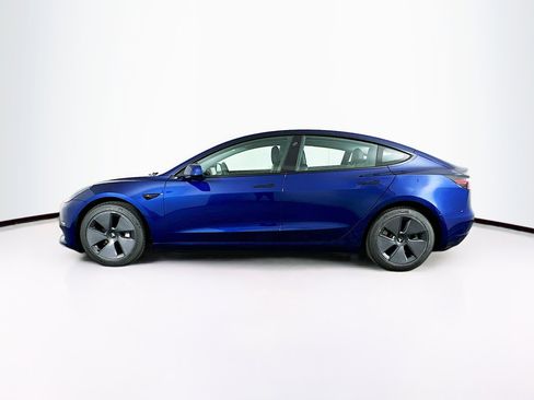 Used 2023 Tesla Model 3 Standard Range RWD image 4