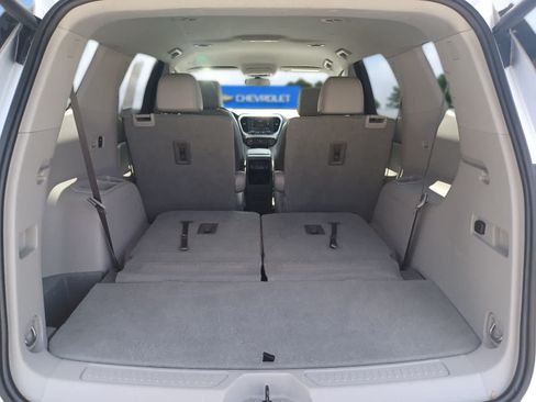 Used 2020 GMC Acadia SLT FWD image 18