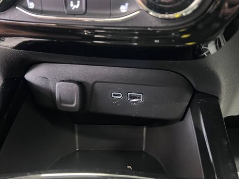 Used 2024 Chevrolet Trax RS w/ Driver Confidence Package FWD image 26
