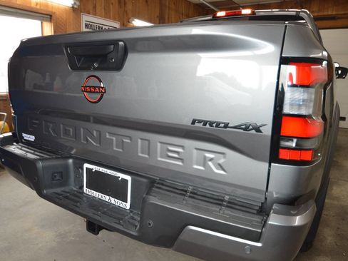 Used 2024 Nissan Frontier PRO-4X w/ Pro Convenience Package image 16