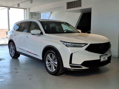 Used 2025 Acura MDX SH-AWD image 3