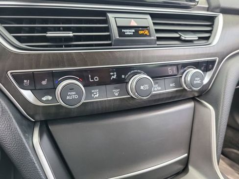 Used 2021 Honda Accord Touring image 25