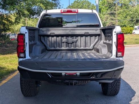 New 2026 Chevrolet Colorado ZR2 w/ Technology Package AWD/4WD image 30