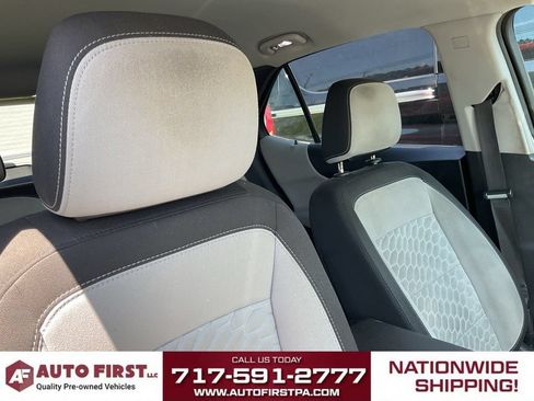 Used 2020 Chevrolet Equinox LS w/ LS Convenience Package AWD/4WD image 18