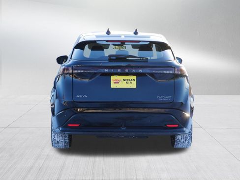 Used 2023 Nissan Ariya image 6