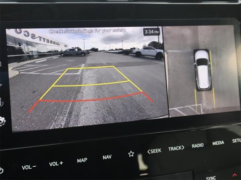 Used 2024 Hyundai Tucson Limited image 6