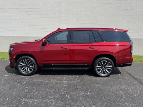 Used 2024 Cadillac Escalade Sport image 3