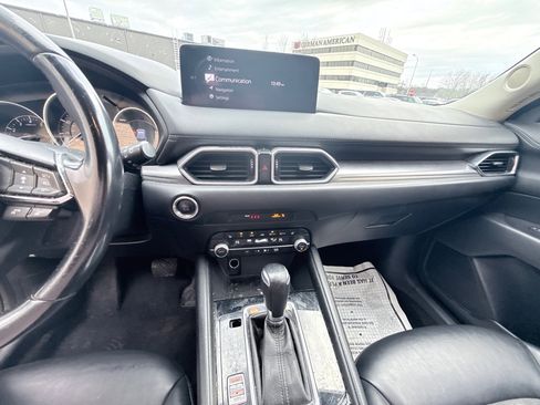 Used 2021 MAZDA CX-5 Touring image 17