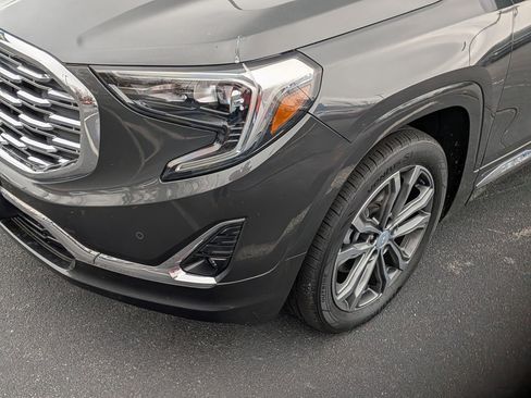 Used 2020 GMC Terrain Denali w/ Denali Premium Package image 11