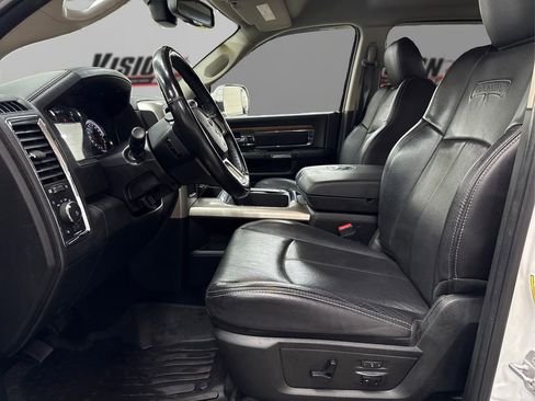 Used 2018 RAM 2500 Laramie w/ Convenience Group image 9