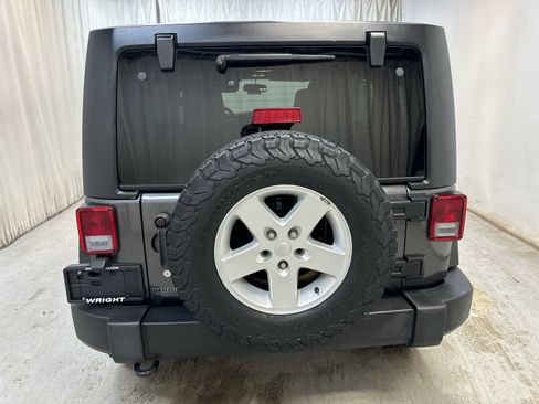 Used 2017 Jeep Wrangler Unlimited Sport w/ Quick Order Package 24S AWD/4WD image 7
