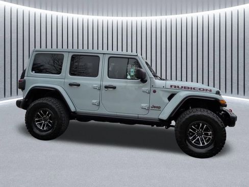 Used 2024 Jeep Wrangler Unlimited Rubicon image 4