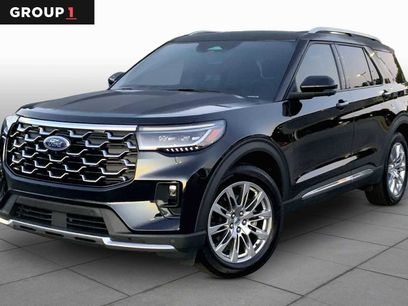 Used 2025 Ford Explorer Platinum