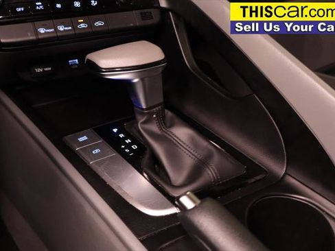 Used 2022 Hyundai Elantra SEL image 17