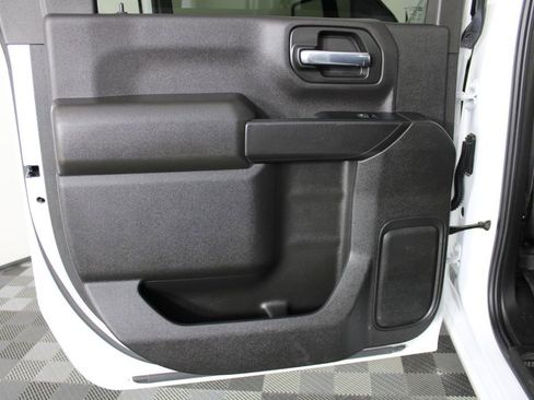 Used 2023 Chevrolet Silverado 2500 LT image 31