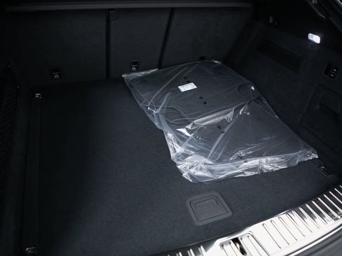 New 2026 Porsche Cayenne image 33