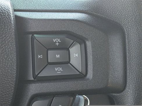 Used 2019 Ford F150 XLT w/ Trailer Tow Package image 25