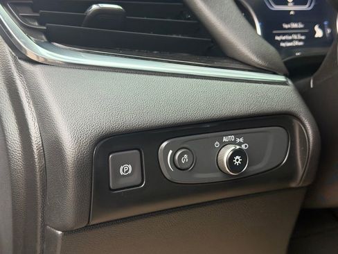 Used 2021 Buick Enclave Avenir w/ Avenir Technology Package image 28