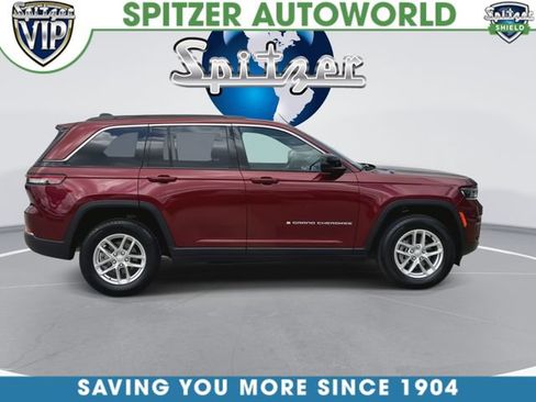 Certified 2024 Jeep Grand Cherokee Laredo X AWD/4WD image 10