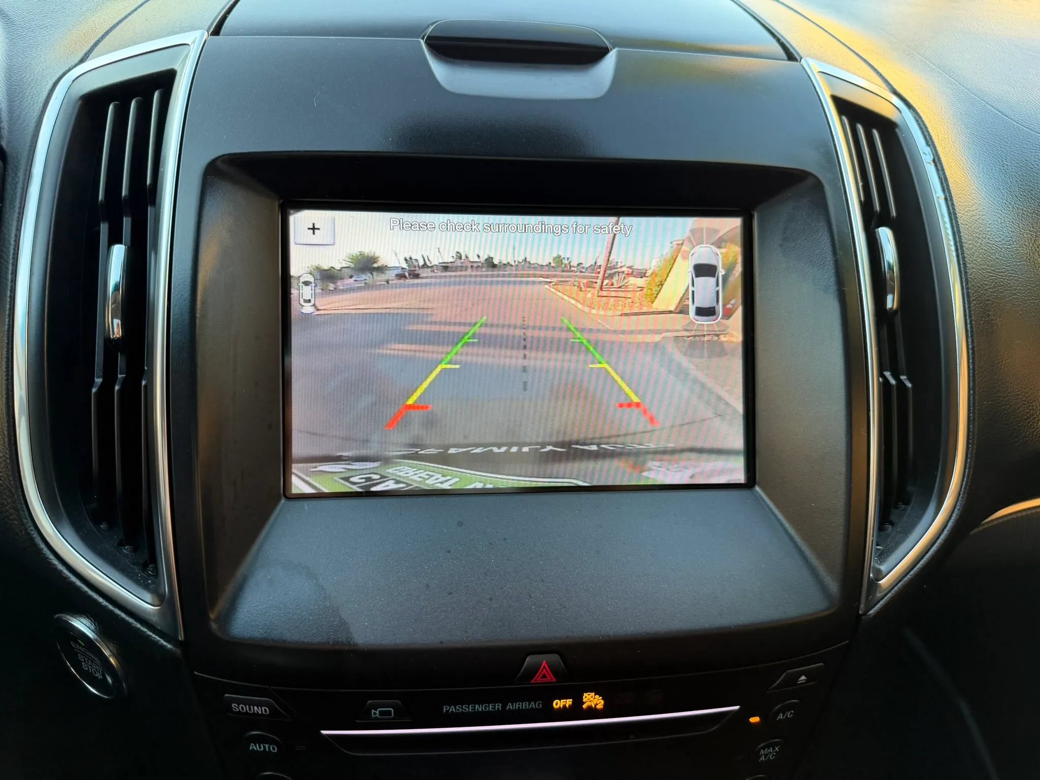 Used 2019 Ford Edge Titanium w/ Equipment Group 301A FWD image 17