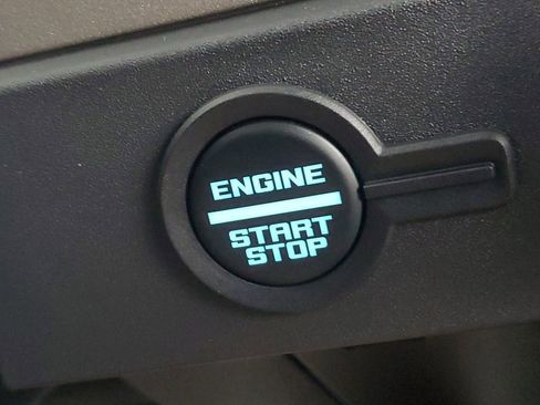 New 2025 Ford Bronco Outer Banks image 13