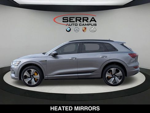 Used 2022 Audi e-tron Premium Plus w/ Premium Plus Package image 17