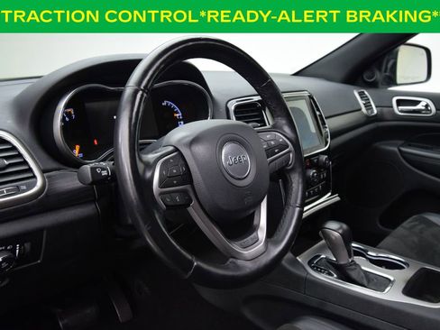 Used 2020 Jeep Grand Cherokee Altitude image 13