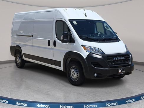 Used 2025 RAM ProMaster 2500 w/ Convenience Group FWD image 4