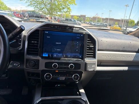 Used 2022 Ford F350 Lariat w/ Lariat Ultimate Package AWD/4WD image 15