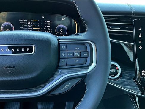 Used 2022 Jeep Wagoneer Series III image 11