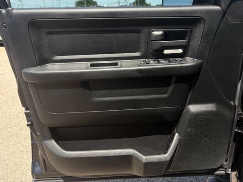 Used 2019 RAM 1500 Express w/ Wheel & Sound Group AWD/4WD image 10