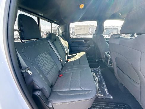 New 2026 RAM 1500 4x4 Crew Cab image 29