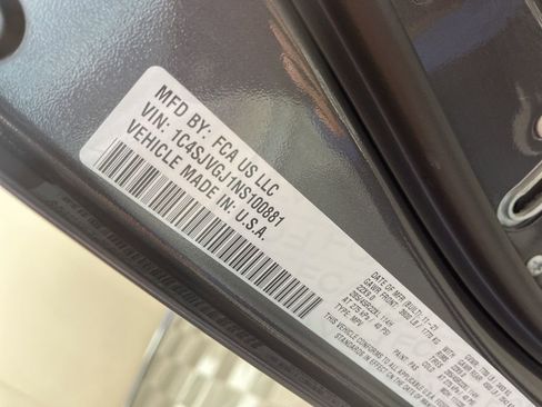 Used 2022 Jeep Grand Wagoneer Series III w/ Rear Seat Video Group 1 image 34