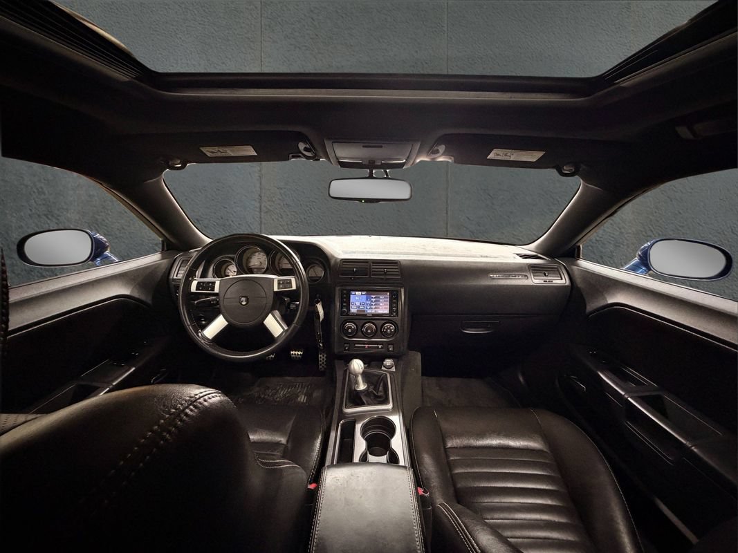 Used 2009 Dodge Challenger R/T RWD image 32