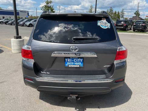 Used 2013 Toyota Highlander Limited AWD/4WD image 6